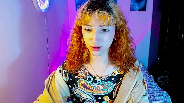 Snapshot of meghan_devil_ chatting on 09/22/25, 07:10 meghan devil online show from 09/22/25, 07:10