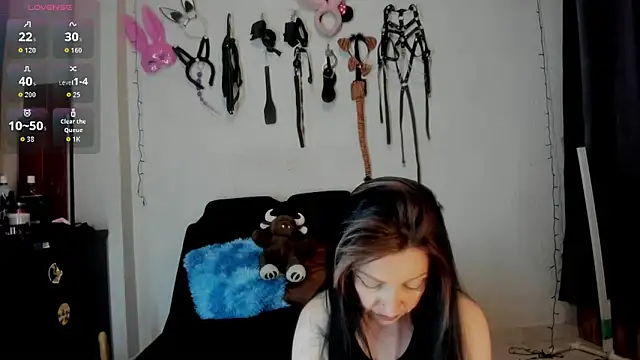 angierot2025 online show from 11/20/25, 02:34