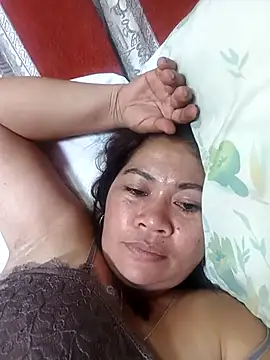 sexybitch 02 online show from 12/04/25, 01:04