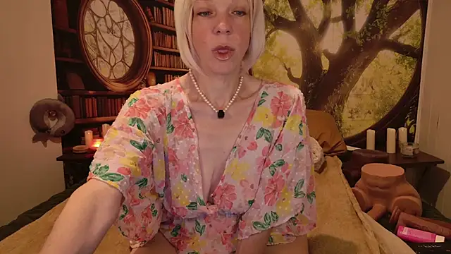 Snapshot of HaileeAtHome chatting on 07/07/26, 11:03 HaileeAtHome online show from 07/07/26, 11:03