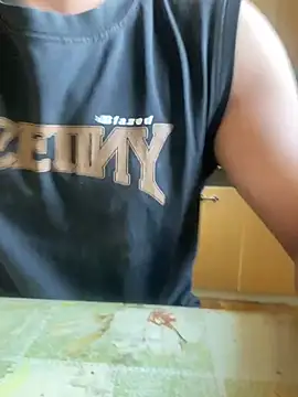 Snapshot of Llovlyboyyyy12 chatting on 06/23/26, 01:47 Llovlyboyyyy12 online show from 06/23/26, 01:47