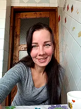 Adeline3302 online show from 10/03/25, 07:49