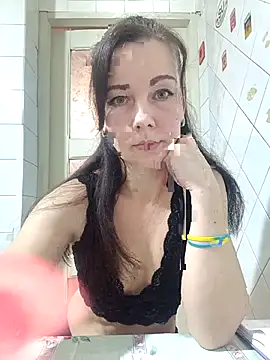 Adeline3302 online show from 03/12/26, 07:31