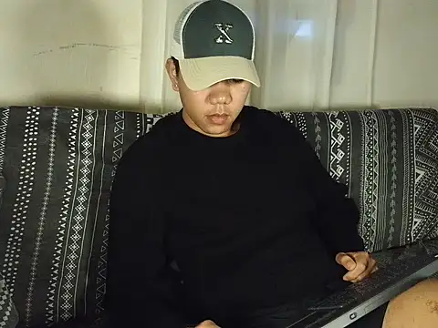 Snapshot of Darkevion chatting on 09/18/25, 11:29 Darkevion online show from 09/18/25, 11:29