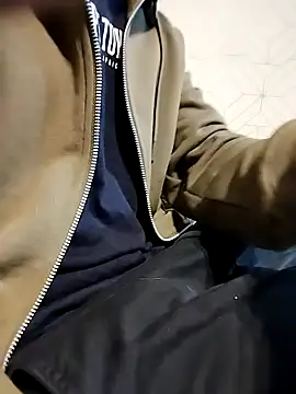 Snapshot of boy8540 chatting on 04/01/26, 05:52 boy8540 online show from 04/01/26, 05:52