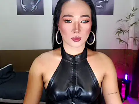 Snapshot of Spicy_kinky chatting on 04/26/26, 05:21 Spicy kinky online show from 04/26/26, 05:21