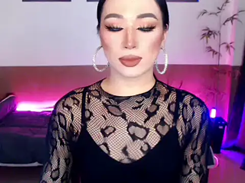 Snapshot of Spicy_kinky chatting on 05/12/26, 05:37 Spicy kinky online show from 05/12/26, 05:37