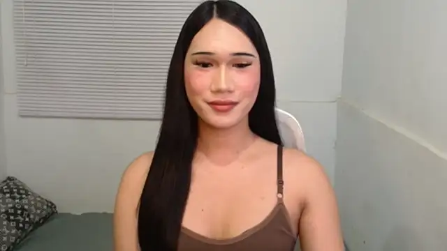 Snapshot of Leighs_Celine chatting on 02/21/26, 04:08 Leighs Celine online show from 02/21/26, 04:08