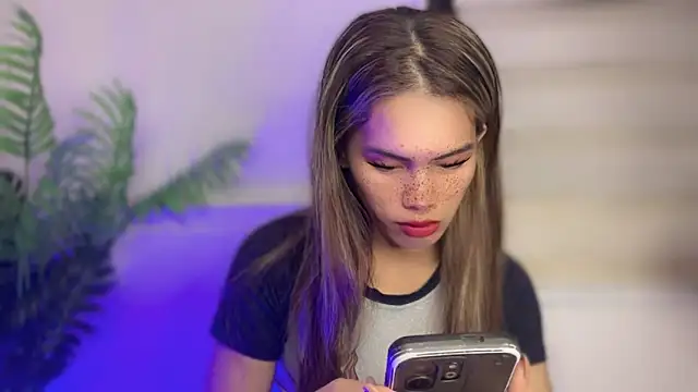 Snapshot of serpenthena_goddess chatting on 10/27/25, 08:35 serpenthena goddess online show from 10/27/25, 08:35