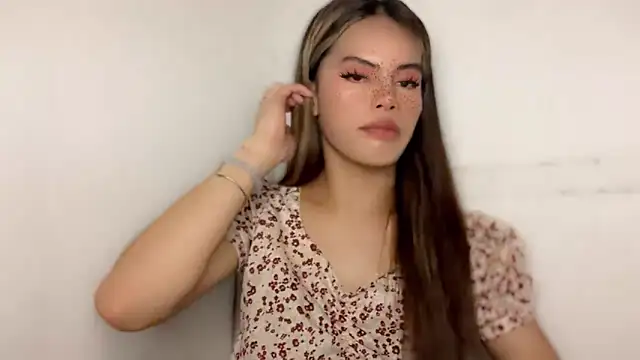 Snapshot of serpenthena_goddess chatting on 11/15/25, 07:10 serpenthena goddess online show from 11/15/25, 07:10