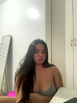 urasianlady online show from 10/17/25, 04:09