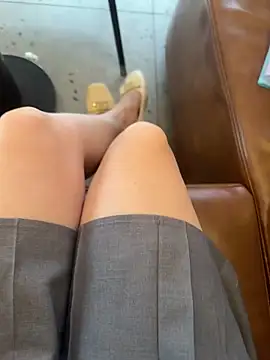 Meii-meyy online show from 04/11/26, 07:45