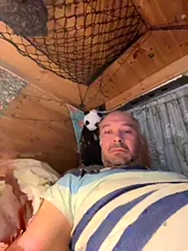 Snapshot of annubis69 chatting on 11/30/25, 06:01 annubis69 online show from 11/30/25, 06:01