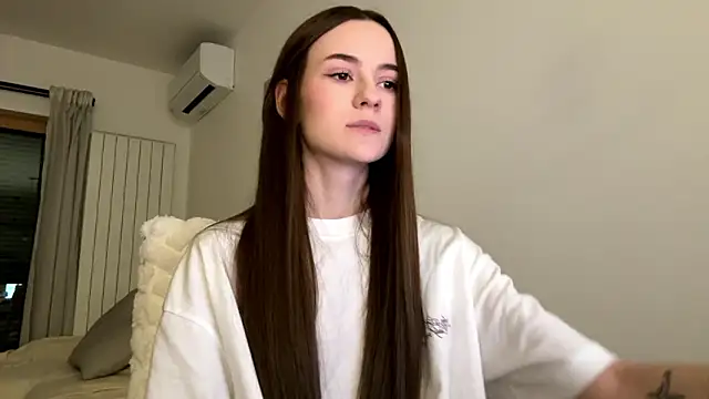 Snapshot of TenDouble chatting on 03/08/26, 08:23 TenDouble online show from 03/08/26, 08:23