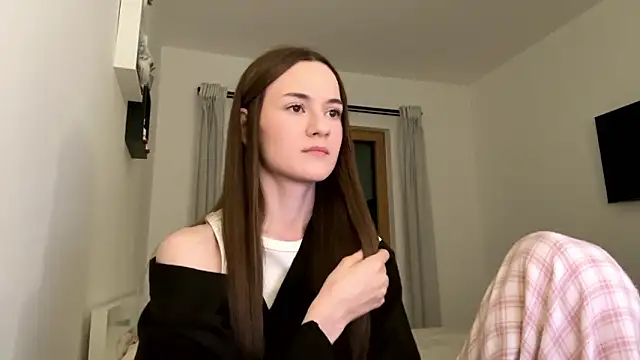 Snapshot of TenDouble chatting on 03/13/26, 09:21 TenDouble online show from 03/13/26, 09:21