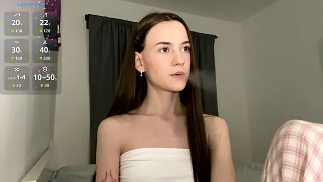 Snapshot of TenDouble chatting on 04/06/26, 08:43 TenDouble online show from 04/06/26, 08:43