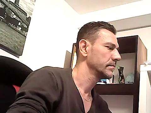 Snapshot of mastercharisma35 chatting on 03/13/26, 02:34 mastercharisma35 online show from 03/13/26, 02:34