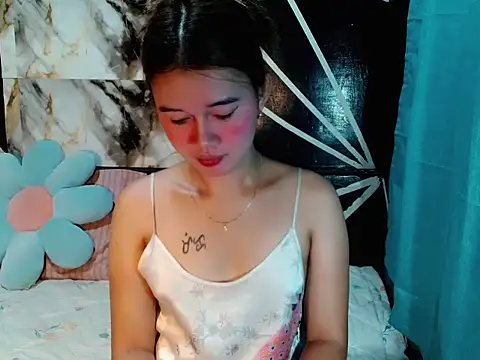 urgirl mikah online show from 02/17/26, 11:00