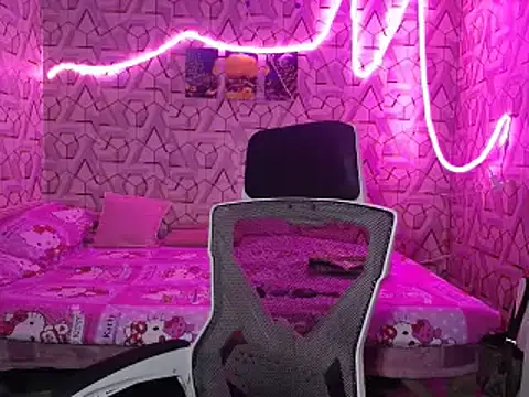 ValarieEater online show from 03/31/26, 04:07