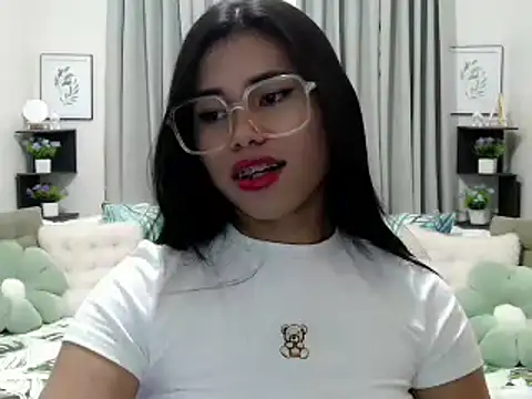 PrettyBlythes TS online show from 10/12/25, 07:35