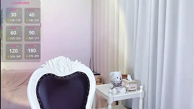 Snapshot of fufu-0808 chatting on 09/10/25, 01:44 fufu-0808 online show from 09/10/25, 01:44