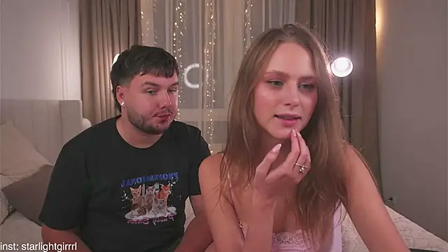 Snapshot of CupOfLovesWhisper chatting on 11/02/25, 08:44 CupOfLovesWhisper online show from 11/02/25, 08:44