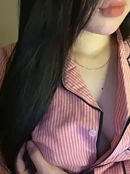 Snapshot of Nancy68 chatting on 03/06/26, 04:53 Nancy68 online show from 03/06/26, 04:53