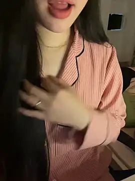 Snapshot of Nancy68 chatting on 04/17/26, 05:10 Nancy68 online show from 04/17/26, 05:10