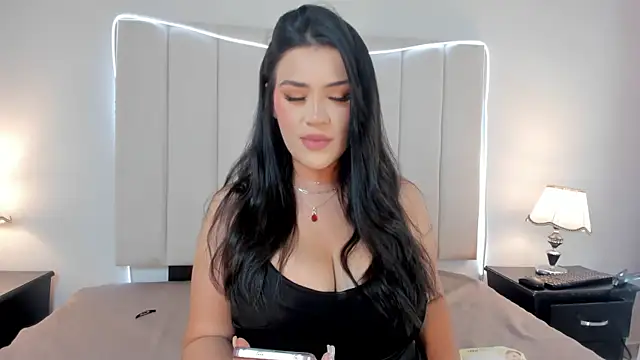 Snapshot of InnaVolkova chatting on 05/27/26, 02:03 InnaVolkova online show from 05/27/26, 02:03