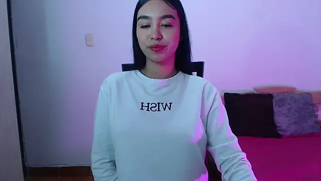 kyra fox  online show from 11/15/25, 12:23