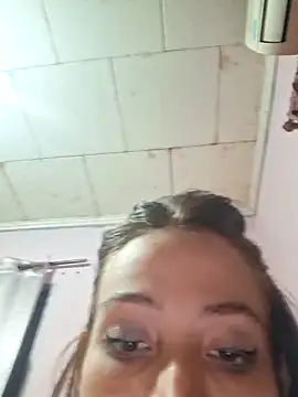 Snapshot of Tudiablita21 chatting on 04/13/26, 04:51 Tudiablita21 online show from 04/13/26, 04:51