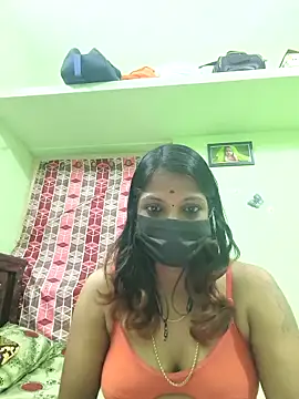 Snapshot of Tamil_Ishu chatting on 10/23/25, 11:09 Tamil Ishu online show from 10/23/25, 11:09