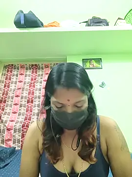 Snapshot of Tamil_Ishu chatting on 10/27/25, 07:23 Tamil Ishu online show from 10/27/25, 07:23
