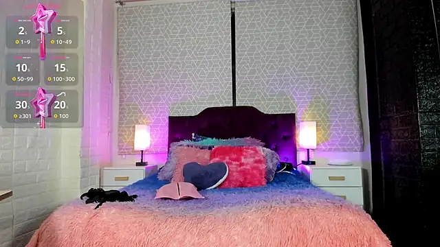 Snapshot of Zamara_Kleii chatting on 09/30/25, 04:17 Zamara Kleii online show from 09/30/25, 04:17