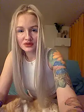 Snapshot of KateMonroe chatting on 03/07/26, 08:50 KateMonroe online show from 03/07/26, 08:50