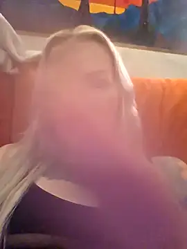 Snapshot of KateMonroe chatting on 04/03/26, 09:13 KateMonroe online show from 04/03/26, 09:13