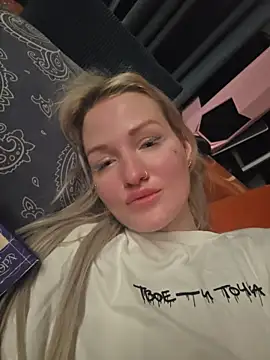 Snapshot of KateMonroe chatting on 04/07/26, 09:15 KateMonroe online show from 04/07/26, 09:15