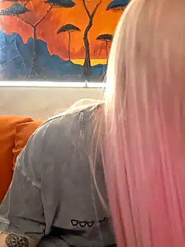 Snapshot of KateMonroe chatting on 04/08/26, 09:48 KateMonroe online show from 04/08/26, 09:48