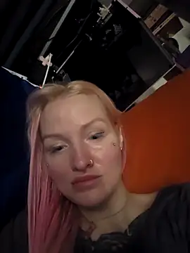 Snapshot of KateMonroe chatting on 04/16/26, 09:26 KateMonroe online show from 04/16/26, 09:26