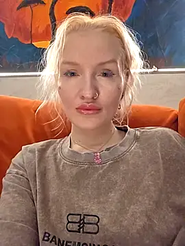 Snapshot of KateMonroe chatting on 04/21/26, 10:34 KateMonroe online show from 04/21/26, 10:34