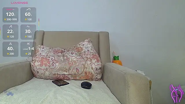 Snapshot of true2_couple chatting on 03/15/26, 11:05 true2 couple online show from 03/15/26, 11:05