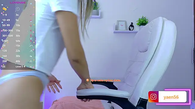 Liah  19 online show from 01/11/26, 12:04