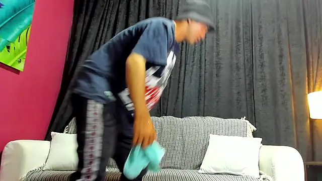 Snapshot of damiann_wilians24 chatting on 09/12/25, 10:48 damiann wilians24 online show from 09/12/25, 10:48