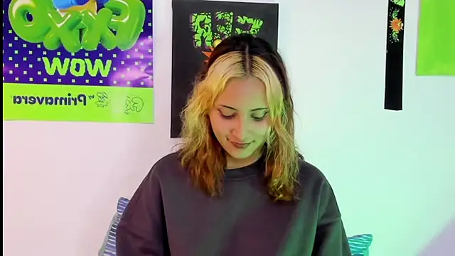 Snapshot of melissa_noirr chatting on 01/08/26, 02:47 melissa noirr online show from 01/08/26, 02:47