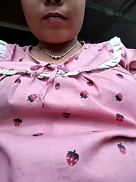 Snapshot of Rioo122 chatting on 09/11/25, 12:55 Rioo122 online show from 09/11/25, 12:55