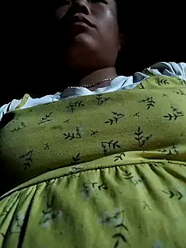 Snapshot of Rioo122 chatting on 10/07/25, 01:30 Rioo122 online show from 10/07/25, 01:30