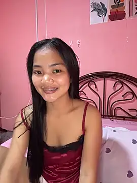 Snapshot of princess_janine chatting on 10/07/25, 11:07 princess janine online show from 10/07/25, 11:07