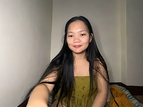 Snapshot of princess_janine chatting on 07/14/26, 03:29 princess janine online show from 07/14/26, 03:29