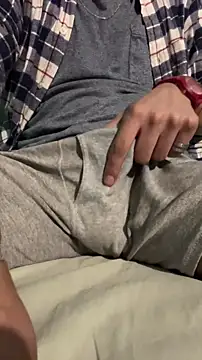 Skinny Longhair online show from 05/26/26, 03:46