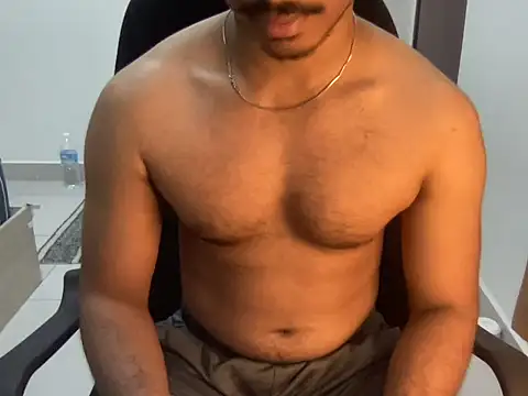 Hotmaskedboi online show from 11/23/25, 11:21